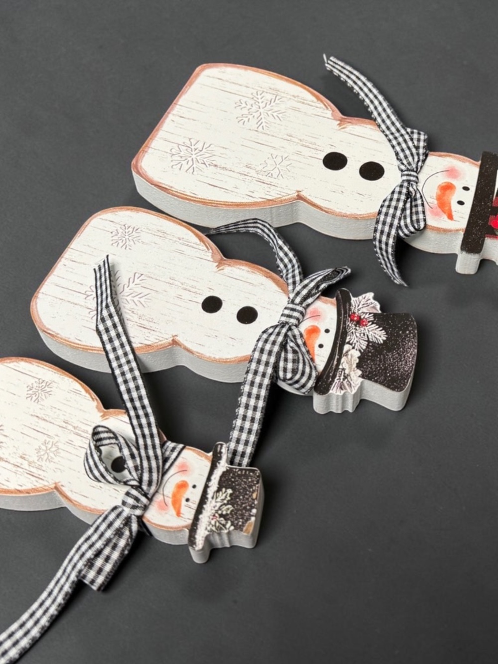 COCHIE Wooden Snowman Decor Set Tiered Tray Christmas Decorations NIP - Picture 12 of 14